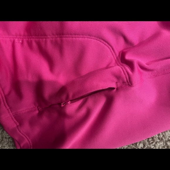 Saucony Quarter Zip Workout Pullover - Picture 6 of 6